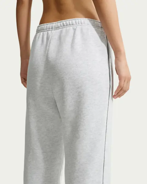 Спортивные штаны женские Nike STUDIO FLEECE MEDIUM WEIGHT OPEN-HEM светло-серые IU3726-051