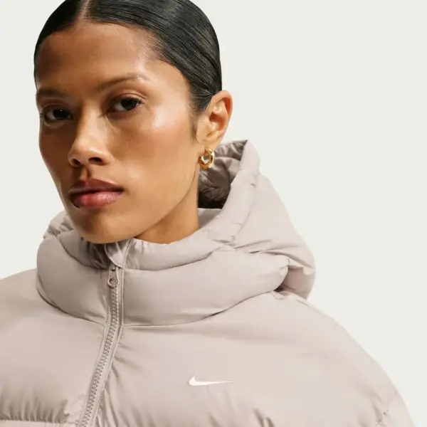 Куртка женская Nike SPORTSWEAR THERMA-FIT бежевая IF5931-236
