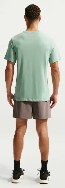 Футболка спортивная Nike DRI-FIT светло-зелено-черная AR6029-008
