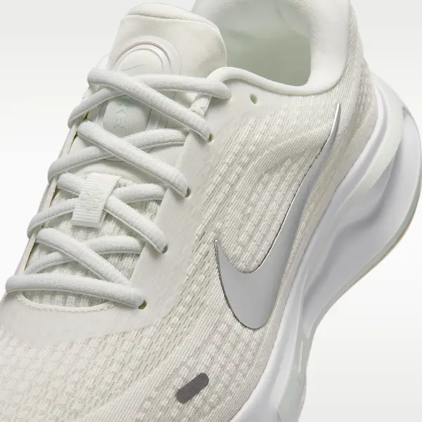 Кроссовки женские Nike JOURNEY RUN бело-мятно-серебряные FJ7765-122