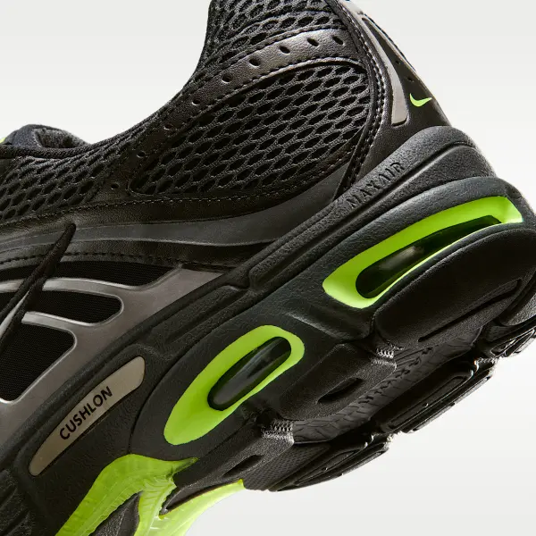 Кроссовки Nike AIR MAX MOTO 2K черно-лаймово-серебряные IO9279-002