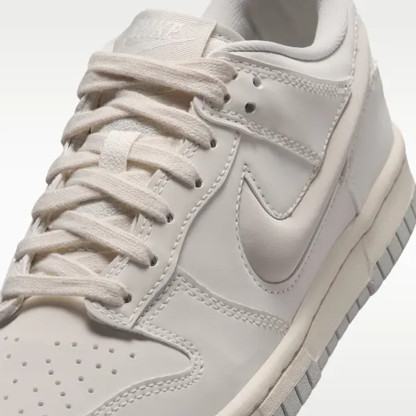 Кроссовки детские Nike DUNK LOW LV8 молочно-серебряные IR0824-100