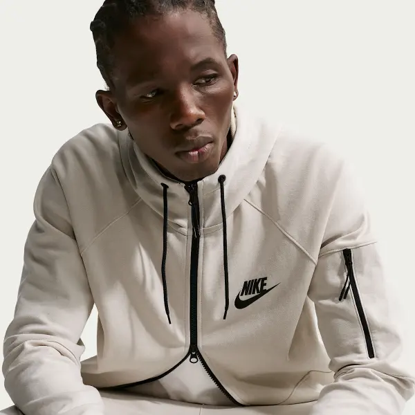 Толстовка Nike SPORTSWEAR TECH ESSENTIALS бежево-чорна DD5284-210