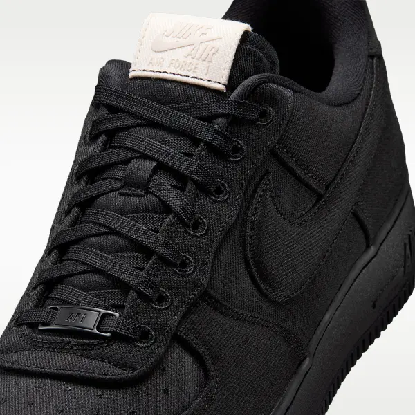 Кросівки Nike AIR FORCE 1 07 LV8 чорно-молочні IM5751-001