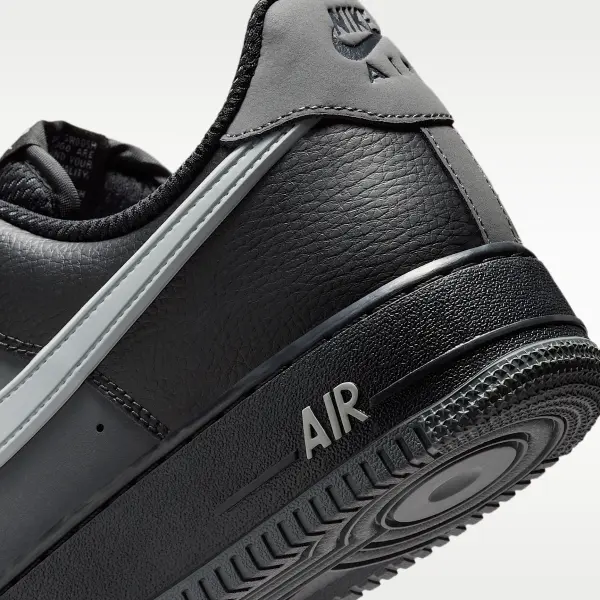 Кроссовки Nike AIR FORCE 1 07 LV8 черно-темно-серые IR1475-010