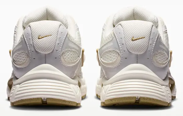 Кросівки жіночі Nike V5 RNR біло-бежево-срібні HQ7901-115