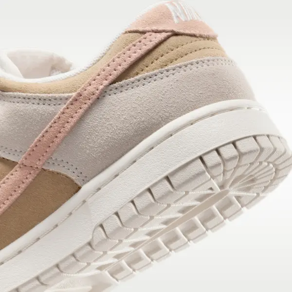 Кроссовки женские Nike DUNK LOW бежево-розово-молочные IB4367-030