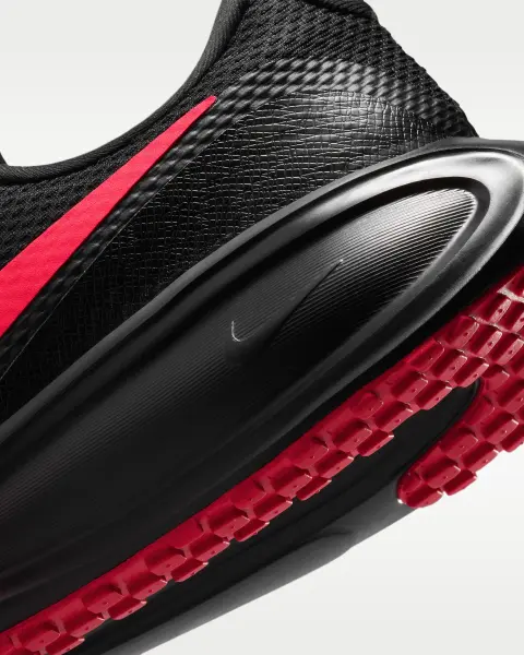 Кроссовки беговые Nike REVOLUTION 8 черно-красные HJ9198-012