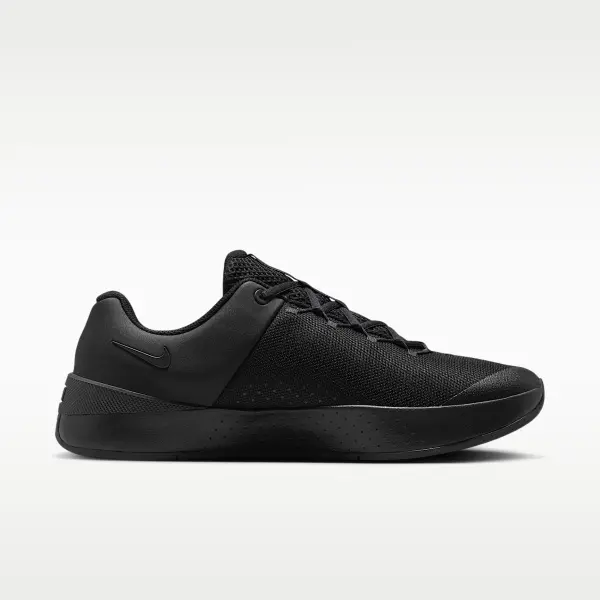 Кросівки для тренувань Nike MC TRAINER 4 чорні IM3575-001