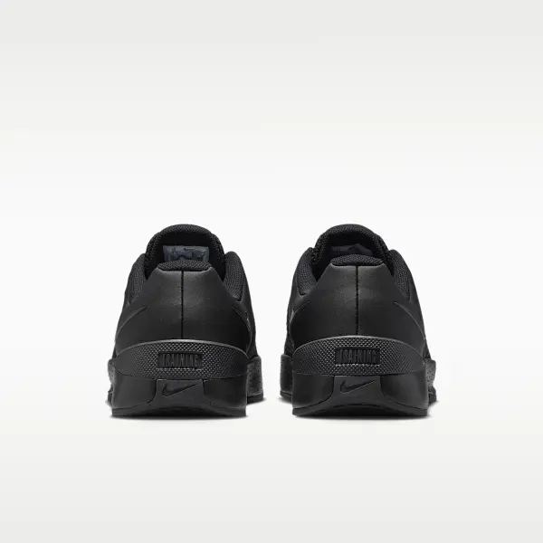 Кросівки для тренувань Nike MC TRAINER 4 чорні IM3575-001