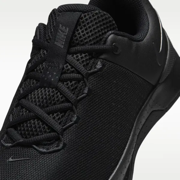 Кросівки для тренувань Nike MC TRAINER 4 чорні IM3575-001