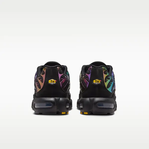 Кроссовки Nike AIR MAX PLUS PREMIUM черные IH7960-001