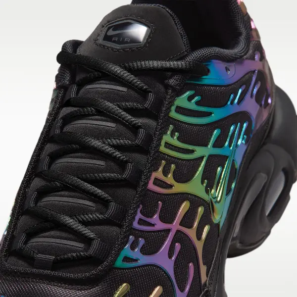 Кроссовки Nike AIR MAX PLUS PREMIUM черные IH7960-001