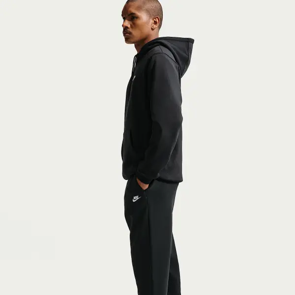 Спортивні штани Nike CLUB чорно-білі FN3808-010