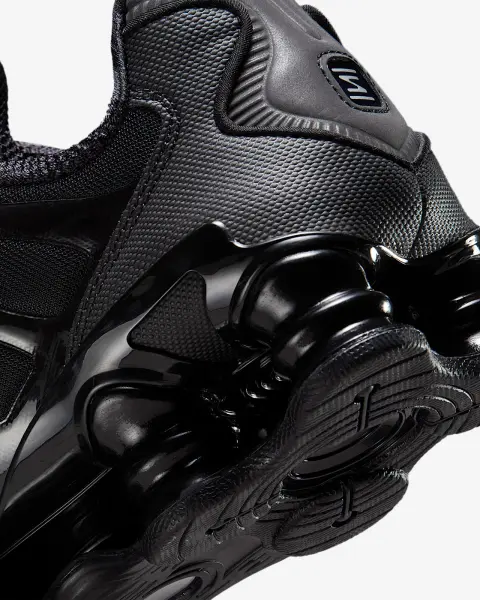 Кросівки Nike SHOX TL чорні IQ0167-001