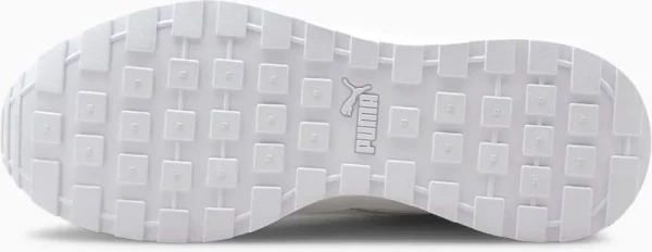 Кросівки Puma GRAVITON PRO L білі 38272102