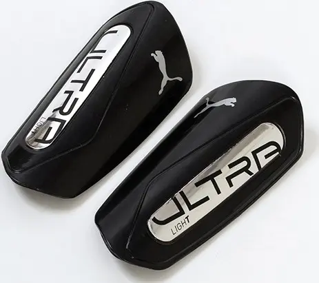 Щитки футбольні Puma ULTRA LIGHT SLEEVE чорно-срібні 030989-03