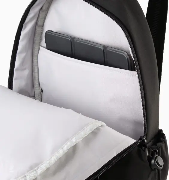 Рюкзак підлітковий Puma HER SMALL 13L чорний 091714-01
