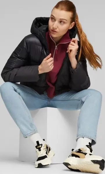 Куртка жіноча Puma POWER чорна 675374-01