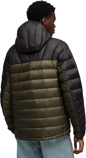 Куртка Puma PACKLITE HOODED DOWN JACKET оливково-черная 68522170