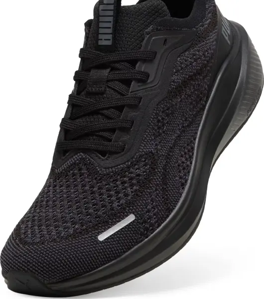 Кросівки бігові Puma SKYROCKET LITE ENGINEERED RUNNING чорні 31010001