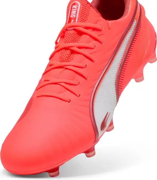 Бутсы Puma KING ULTIMATE FG/AG кораллово-белые 108303-01