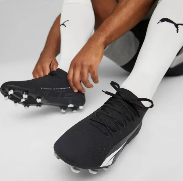 Бутси Puma ULTRA MATCH FG/AG чорно-білі 107217-02