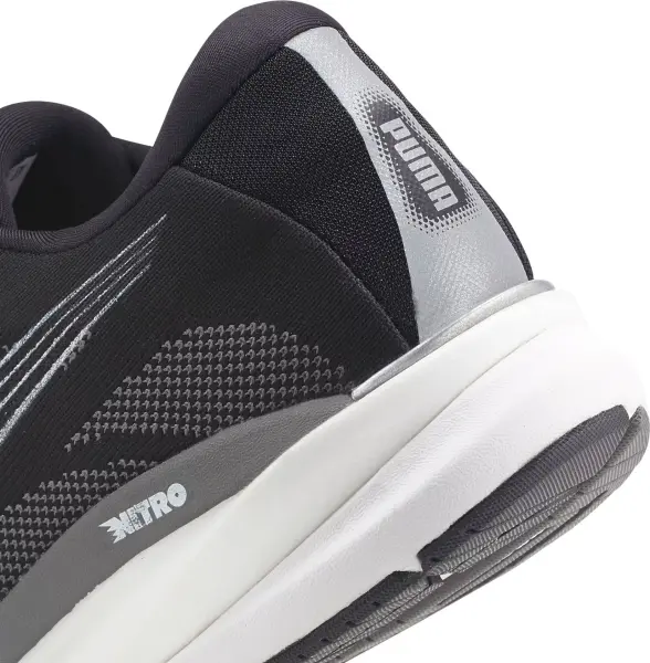 Кросівки бігові Puma MAGNIFY NITRO KNIT чорно-сірі 376907-01