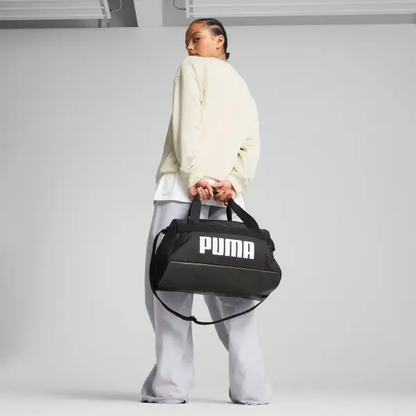 Сумка спортивна Puma CHALLENGER XS 22L чорна 091142-01