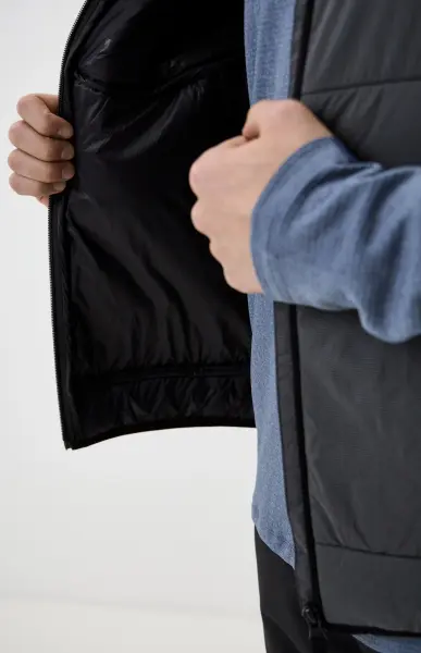 Жилетка Puma SEASONS PRIMALOFT сіра 524120-01