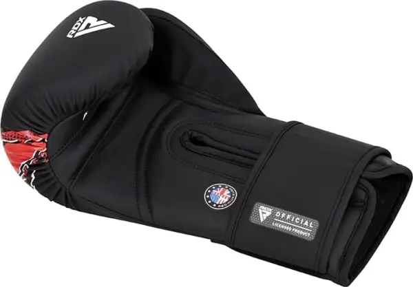 Перчатки боксерские RDX BOXING GLOVES NEW AURA F17 черно-красные BGR-F17BR