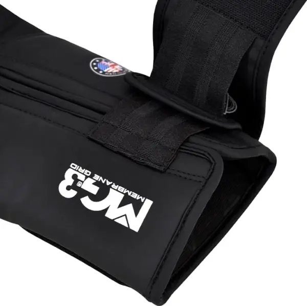 Перчатки боксерские RDX BOXING GLOVES NEW AURA F17 черно-красные BGR-F17BR