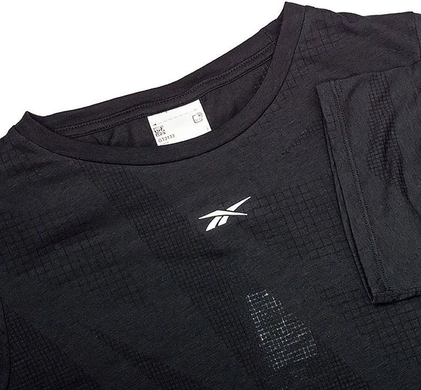 Футболка женская Reebok TS BURNOUT TEE черная GT3133