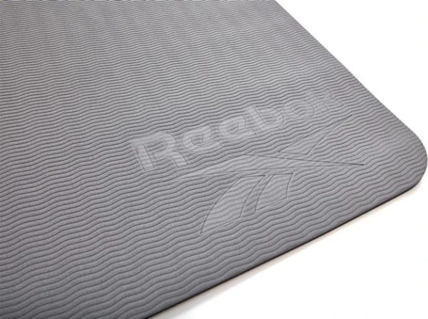 Килимок для йоги двосторонній Reebok DOUBLE SIDED YOGA MAT сіро-чорний RAYG-11042BKGR