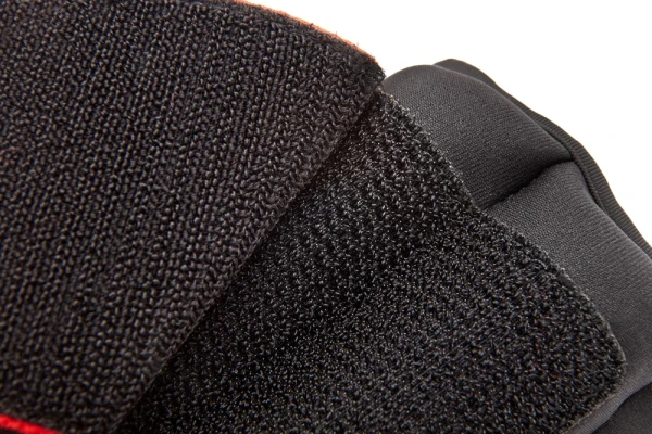 Обтяжувачі для зап'ястя Reebok FLEXLOCK WRIST WEIGHTS чорно-червоні (2 х 1,5 кг) RAWT-11262