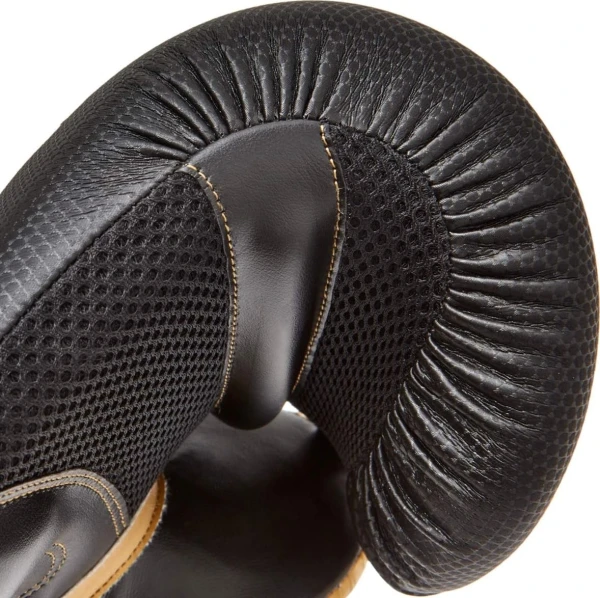 Перчатки боксерские Reebok BOXING GLOVES черно-золотые RSCB-11117GB