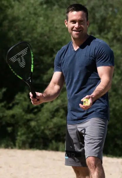 Набір для швидкісного бадмінтону Talbot SPEEDBADMINTON SET SPEED 5500 (2 ракетки, набір воланів та чохол) чорно-зелений 490115 - 490118