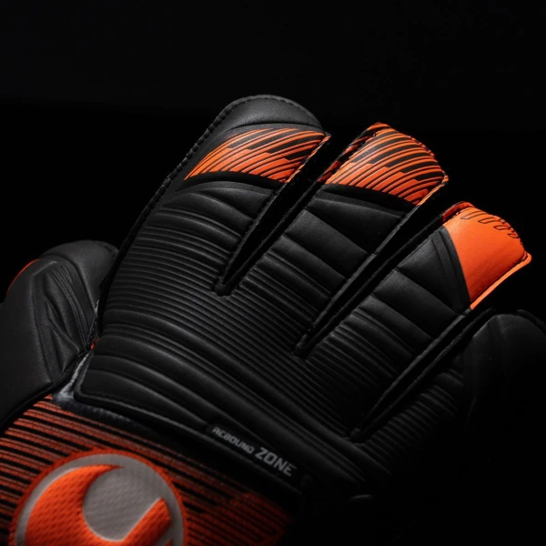 Воротарські рукавички Uhlsport SOFT RESIST+ чорно-жовтогарячі 1011318 01