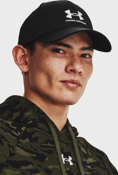 Кепка Under Armour MENS SPORTSTYLE LOCKUP ADJ чорна 1381645-001