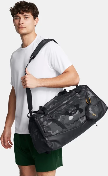 Сумка спортивна Under Armour UNDENIABLE 5.0 DUFFLE SM чорно-сірий камуфляж 1369222-007