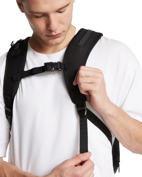 Рюкзак Under Armour TRIUMPH SPORT BACKPACK чорний 1372290-003
