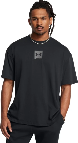 Футболка Under Armour HEAVYWEIGHT SM BOX OVERSIZED чорна 1386803-001