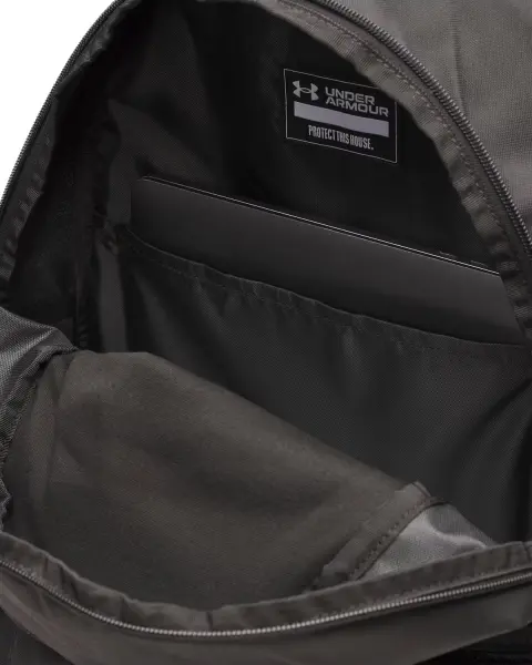Рюкзак Under Armour HUSTLE LITE 26,5L черный 6000399-001