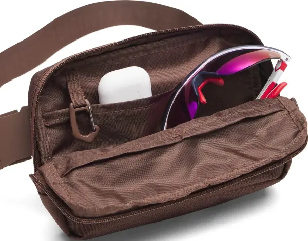 Сумка на пояс Under Armour LOUDON WAIST BAG XBODY 2L коричнева 1378418-230