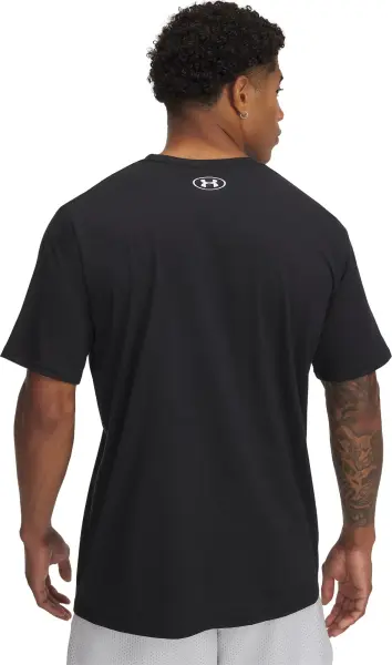 Футболка Under Armour CAMO CHEST STRIPE чорно-темно-сіра 1376830-002