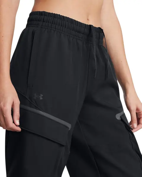 Спортивні штани жіночі Under Armour UNSTOPPABLE CARGO чорні 1386481-001