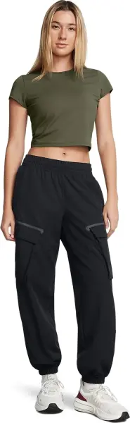 Спортивні штани жіночі Under Armour UNSTOPPABLE CARGO чорні 1386481-001