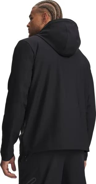 Ветровка Under Armour UNSTOPPABLE WOVEN черная 6014621-001