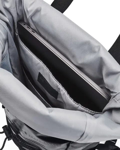 Рюкзак Under Armour SUMMIT SMALL 18L черный 1382311-001