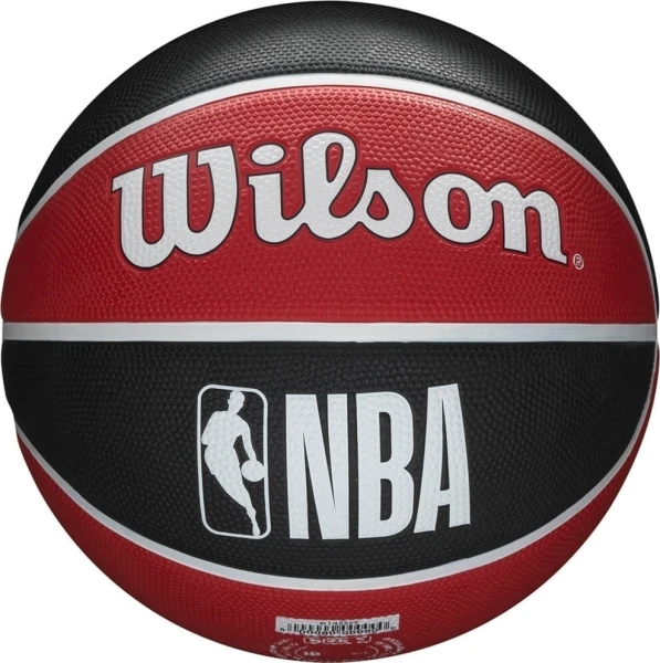 Баскетбольний м'яч Wilson NBA TEAM TRIBUTE CHICAGO BULLS червоно-чорний Розмір 7 WTB1300XBCHI